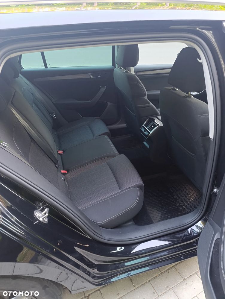 Skoda Superb 1.5 TSI Style DSG - 5