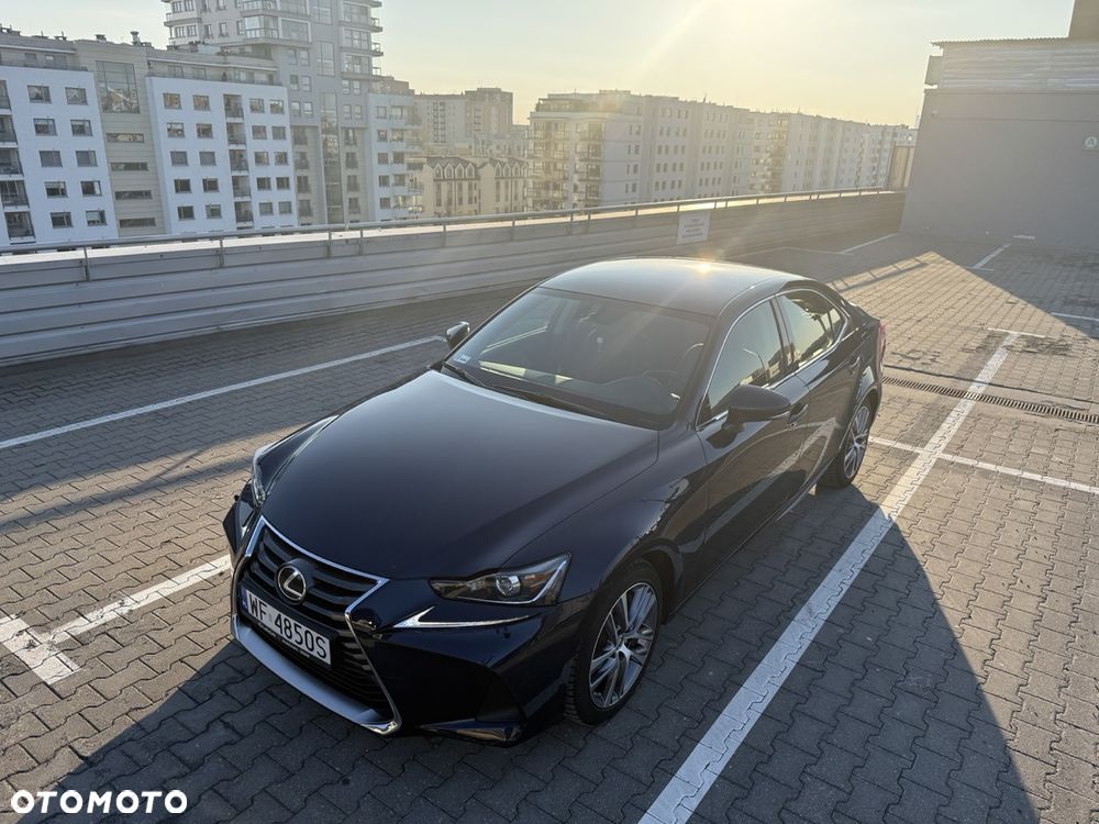 Lexus IS 200t / 300 Elegance - 2