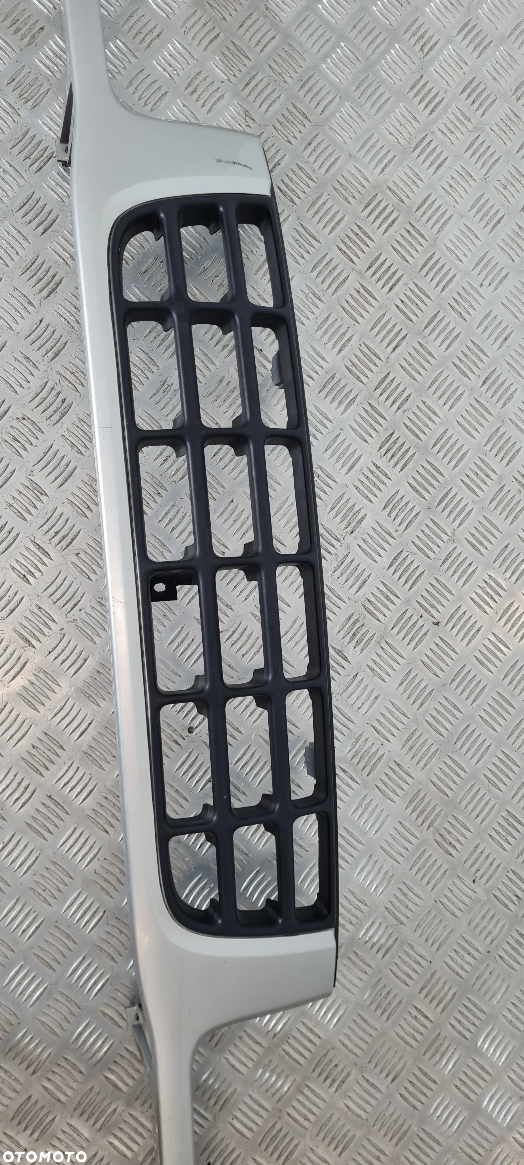 Opel Frontera B Grill Atrapa - 3