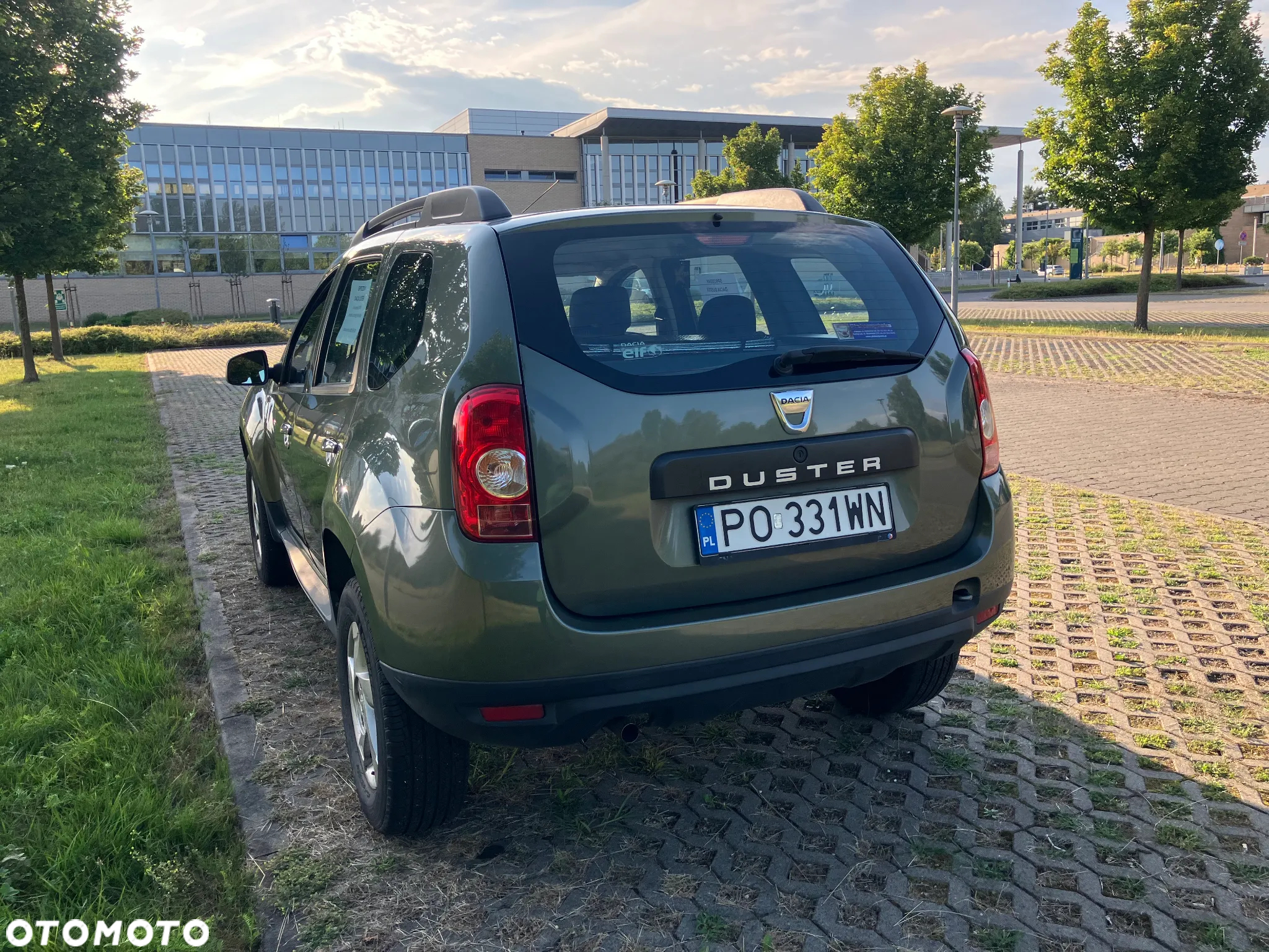 Dacia Duster 1.6 Laureate - 3