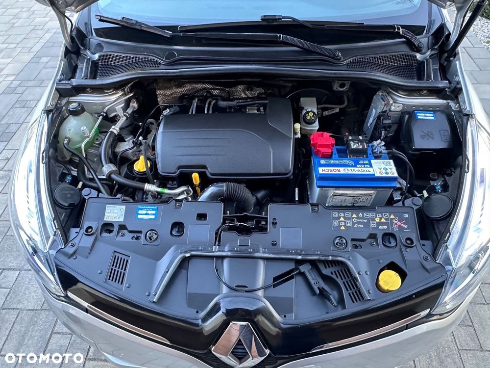 Renault Clio 1.2 16V 75 LIMITED - 26