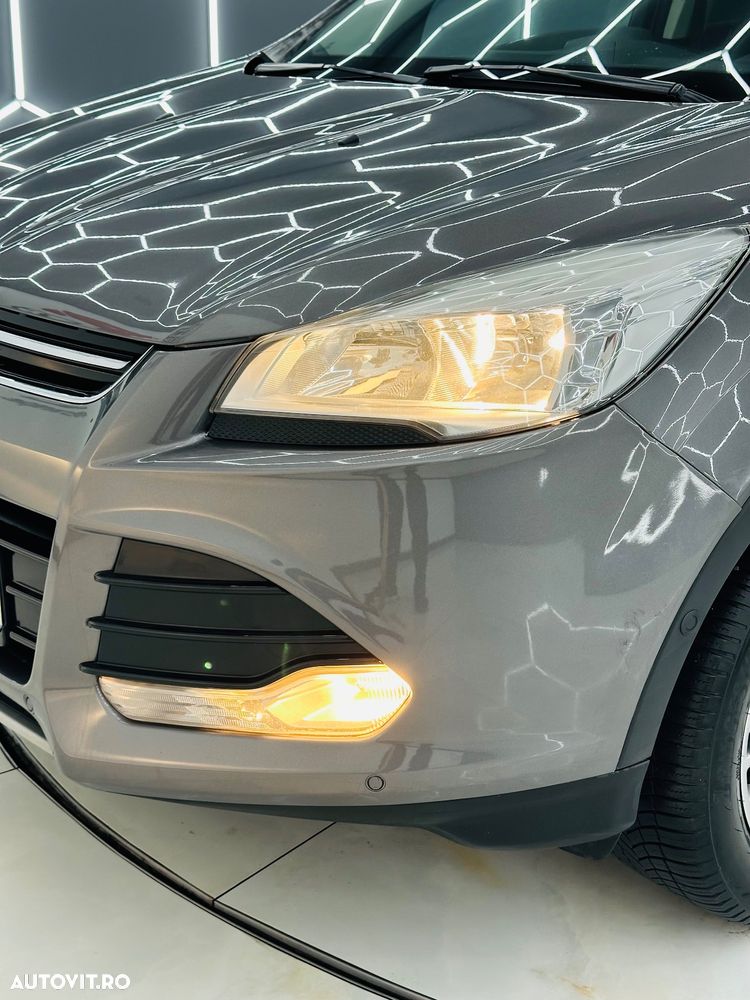 Ford Kuga 2.0 TDCi 2WD Trend - 10