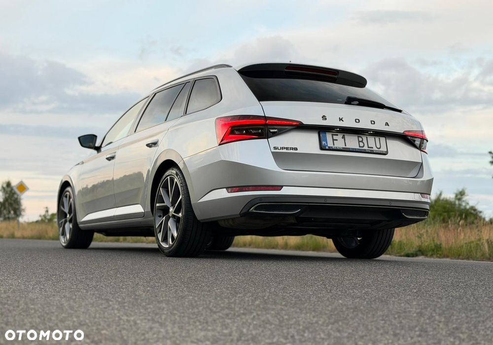 Skoda Superb 2.0 TDI DSG Sportline - 20