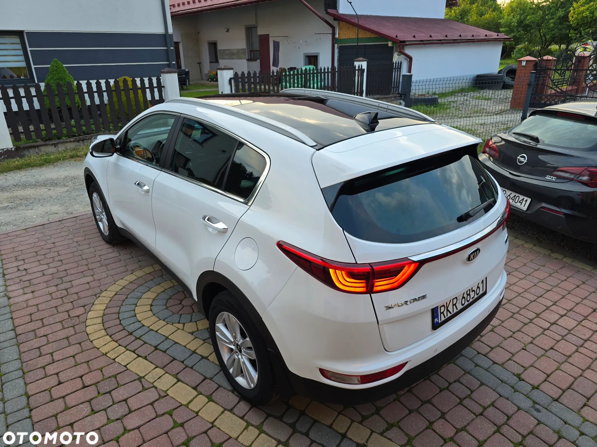 Kia Sportage 1.7 CRDI Business Line L 2WD - 23