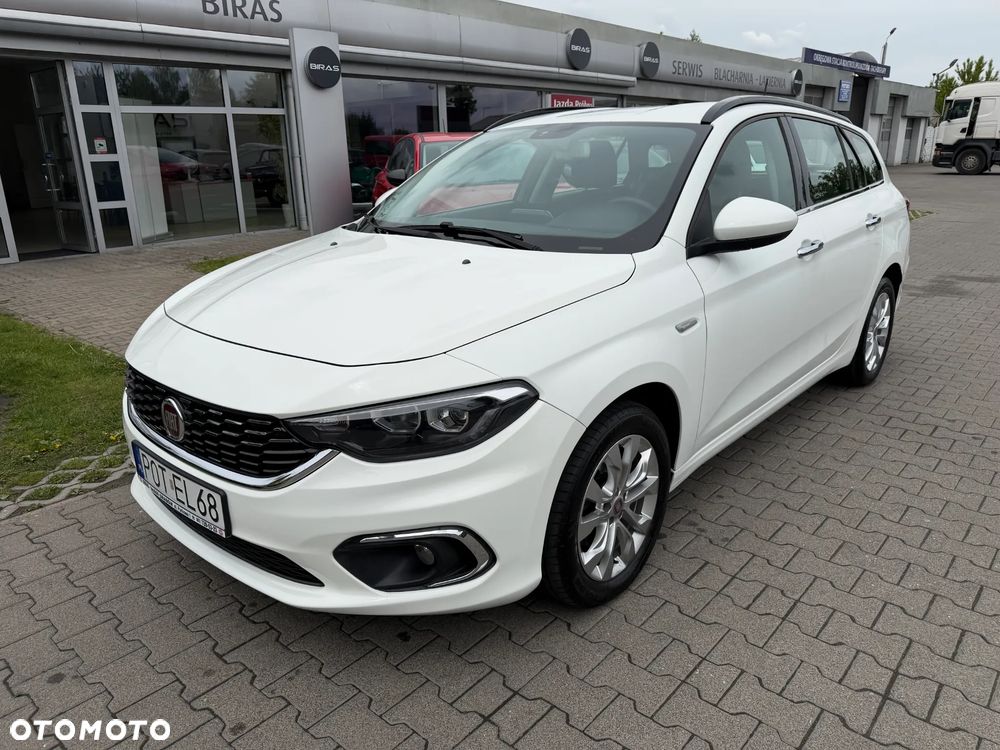 Fiat Tipo 1.6 MultiJet DCT Lounge - 1