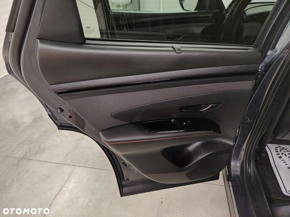 Hyundai Tucson 1.6 T-GDi 4WD N Line - 24