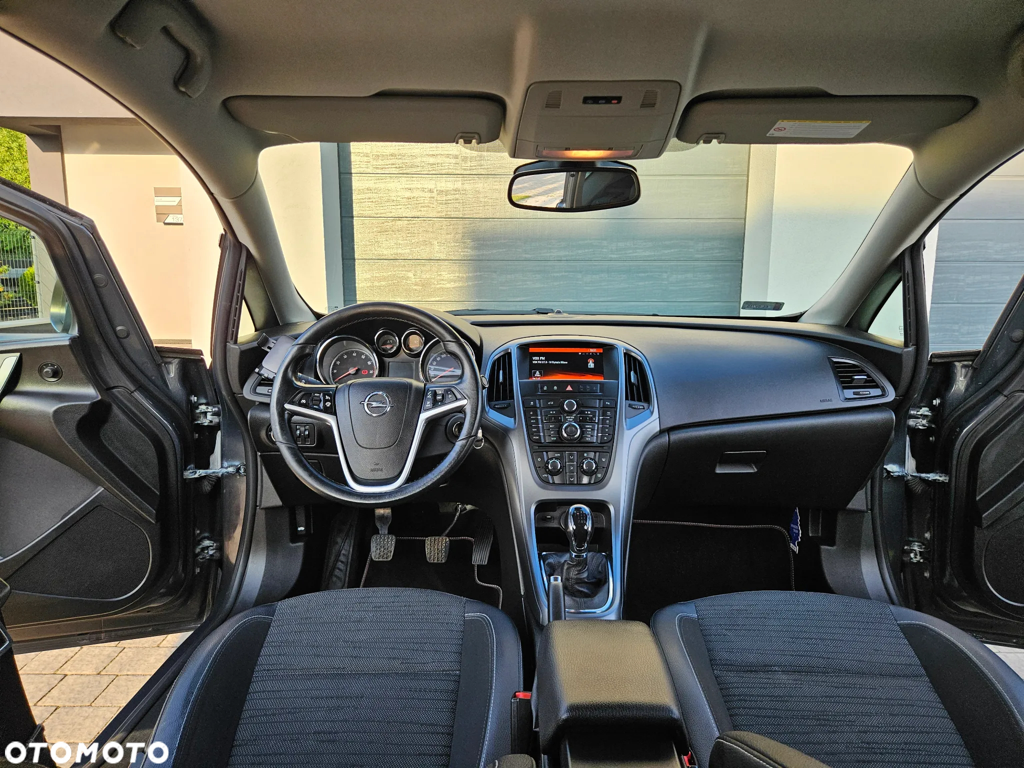 Opel Astra IV 1.4 T Executive - 9