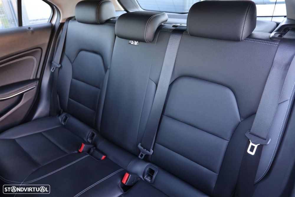 Mercedes-Benz A 180 d Urban - 14