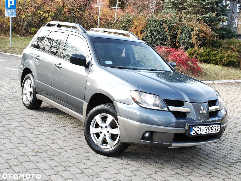 Mitsubishi Outlander 2.0 2WD Invite - 2