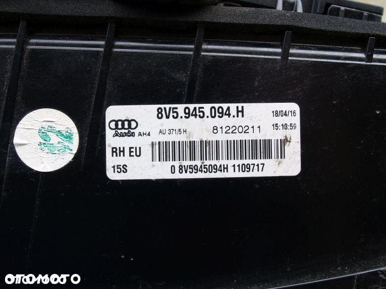 Image Audi A3 zadní pravé zadní světlo A 3 12r sedan 8V5945094K - 8V5 945 094 K