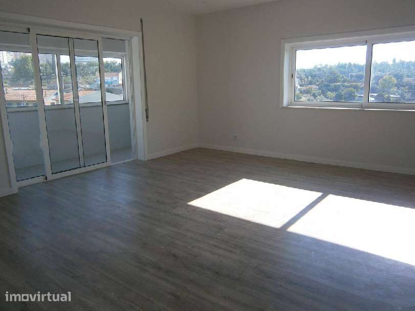 Excelente apartamento T4 grande c/novo no Barreiro junto rio - Grande imagem: 2/8