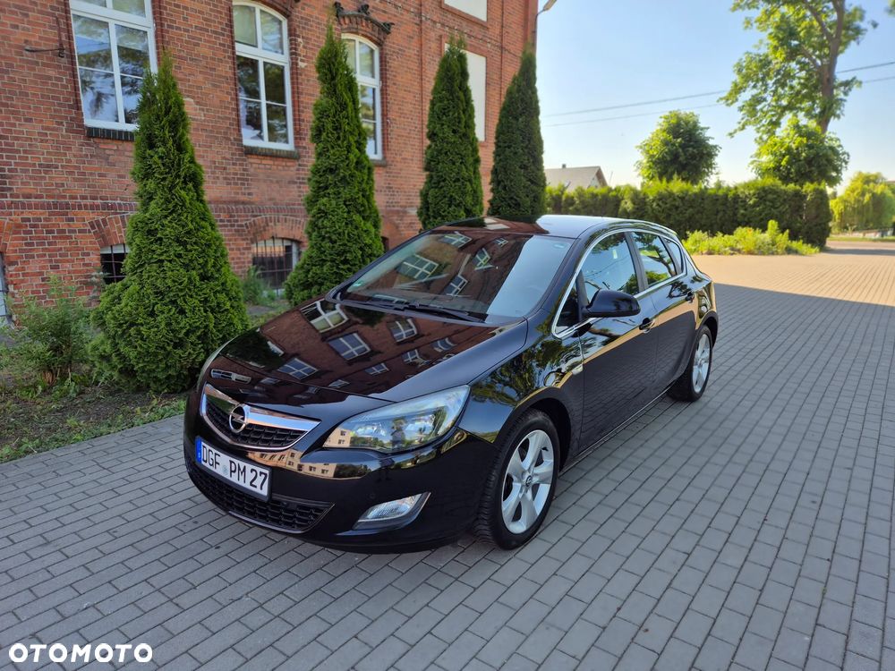 Opel Astra 1.4 ecoFLEX - 9