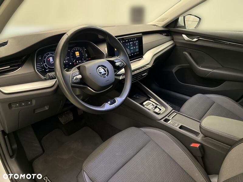 Skoda Octavia 2.0 TDI Selection DSG - 10