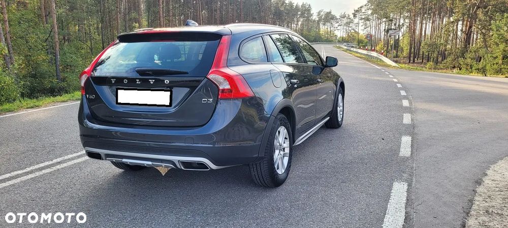 Volvo V60 Cross Country - 4