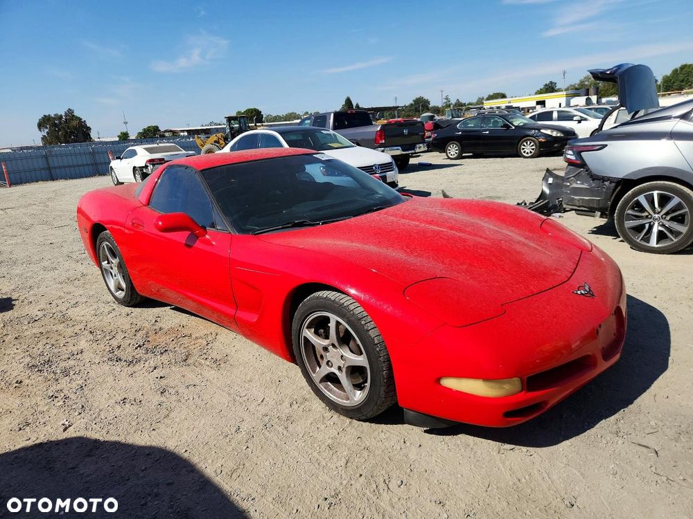 Chevrolet Corvette - 4