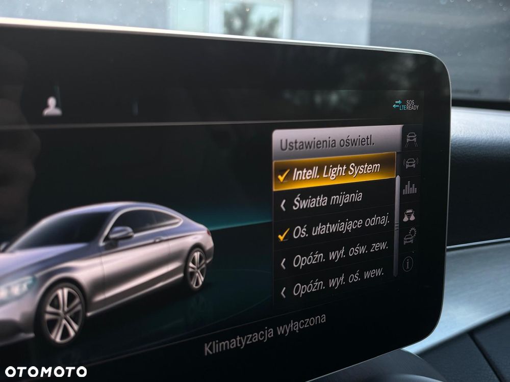 Mercedes-Benz Klasa C 300 9G-TRONIC AMG Line Plus - 33