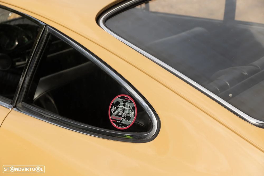 Porsche 911 Série F - 29