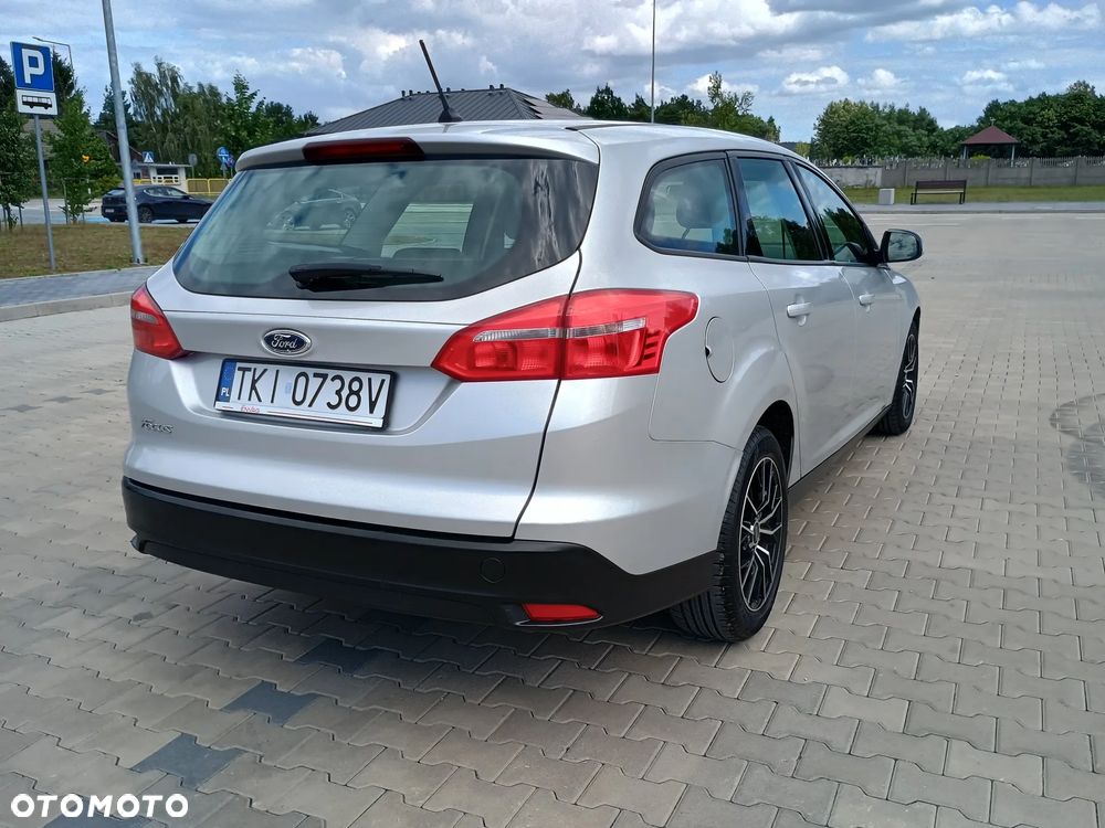 Ford Focus 1.5 EcoBlue Trend - 4