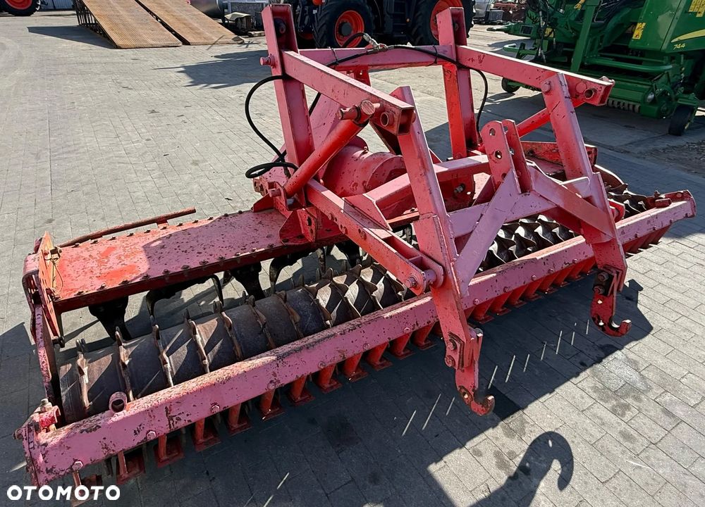 Kuhn HR301 - 7