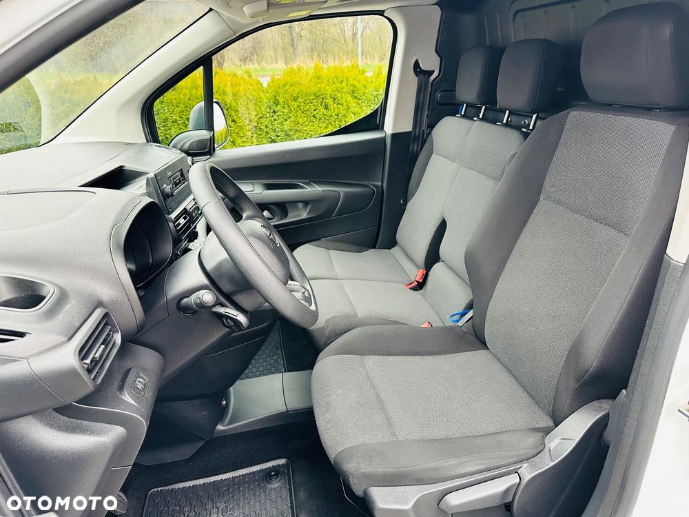 Toyota Proace City 1.5 D-4D  2,3t Active - 26