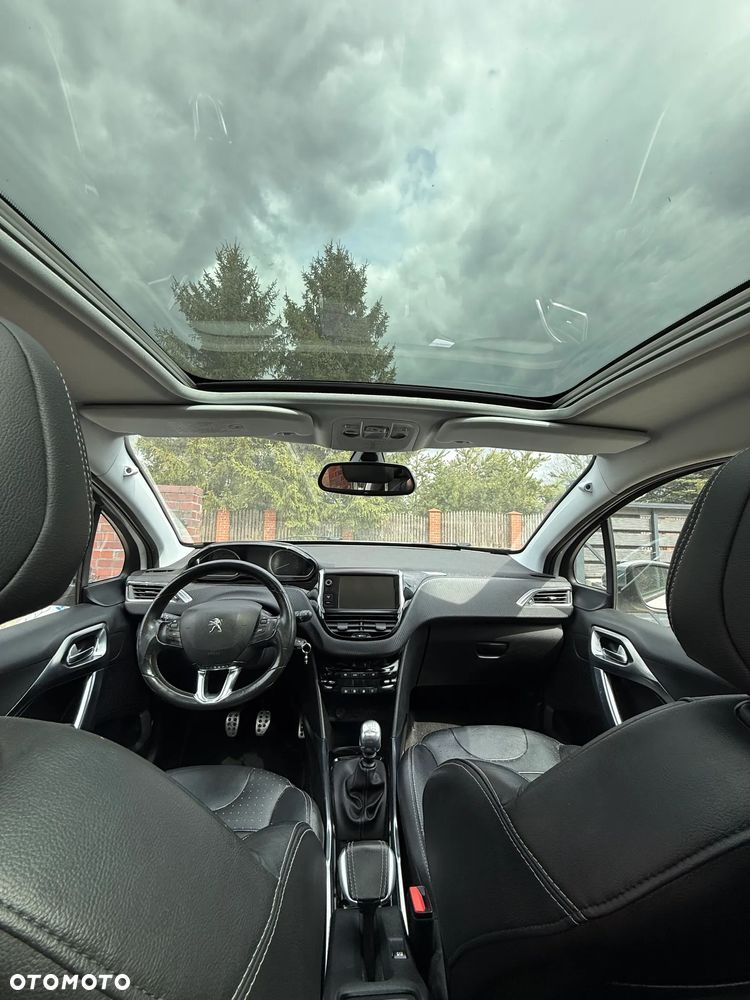 Peugeot 2008 e-HDi FAP 115 STOP & START Allure - 8