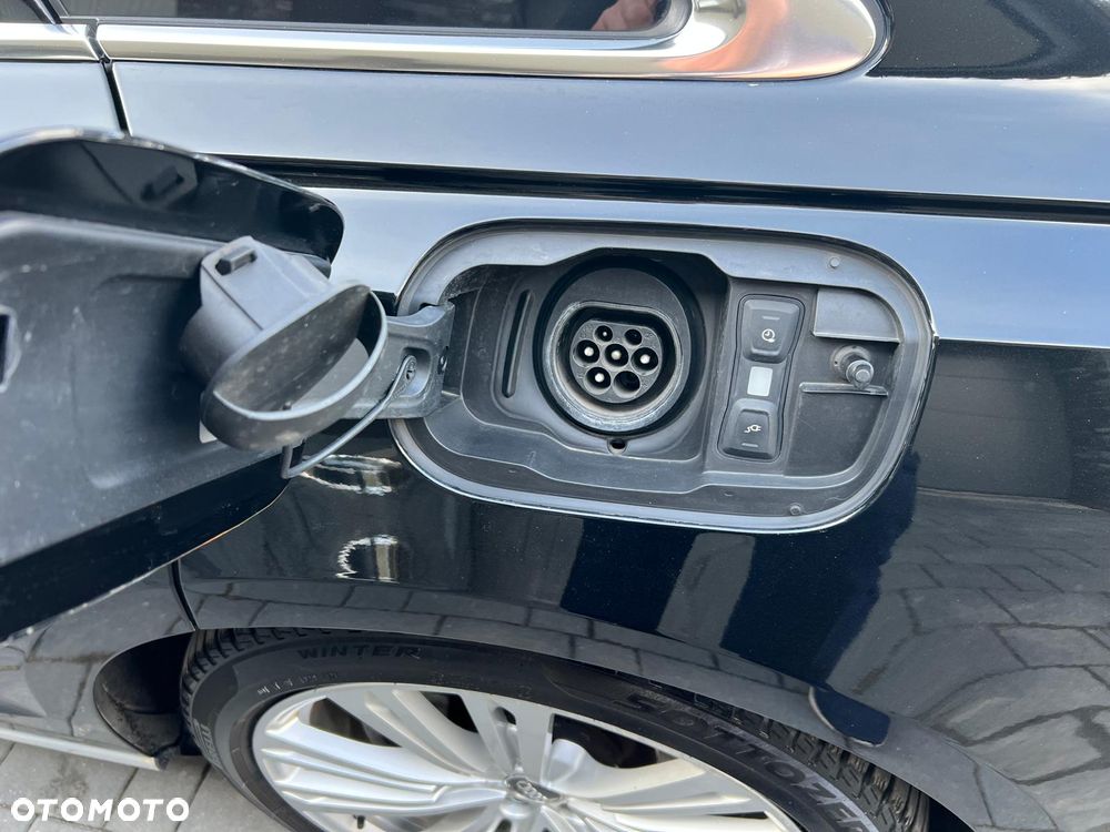 Audi A8 L 60 TFSI e Quattro Tiptronic - 35