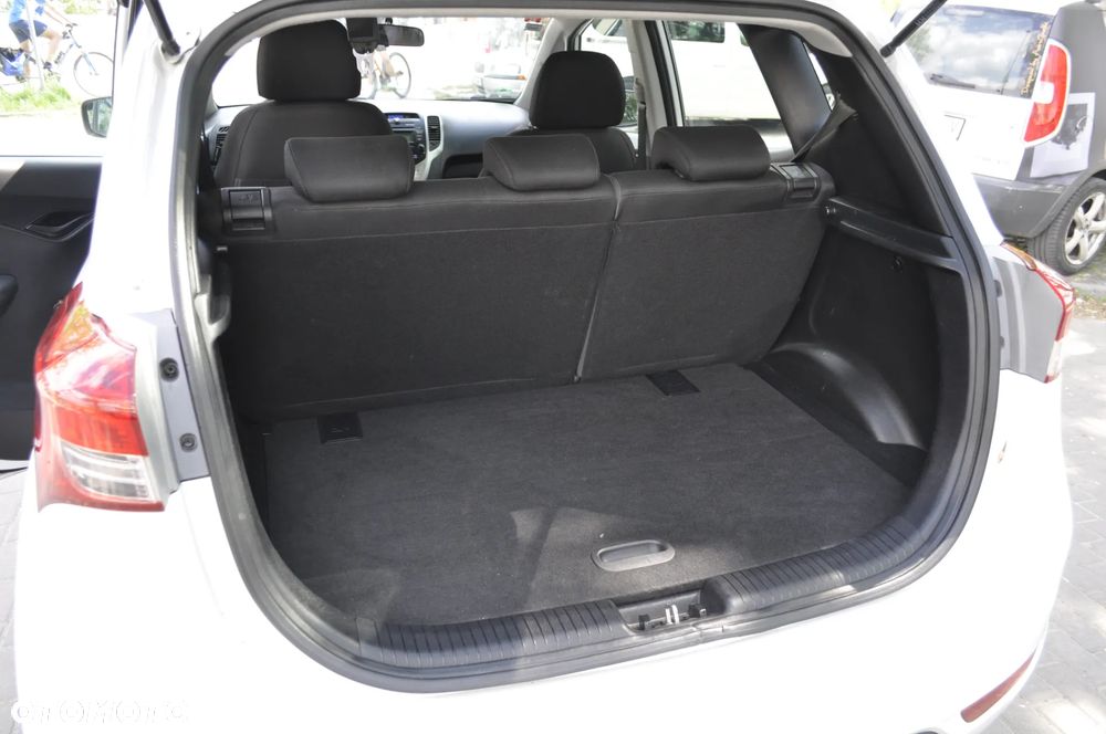 Hyundai ix20 1.4 Fifa World Cup Edition - 10