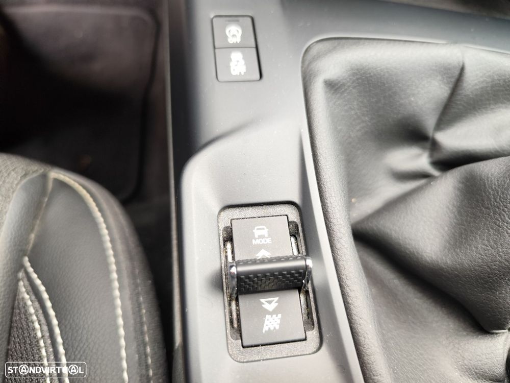 Jaguar E-Pace 2.0 i4D R-Dynamic - 28