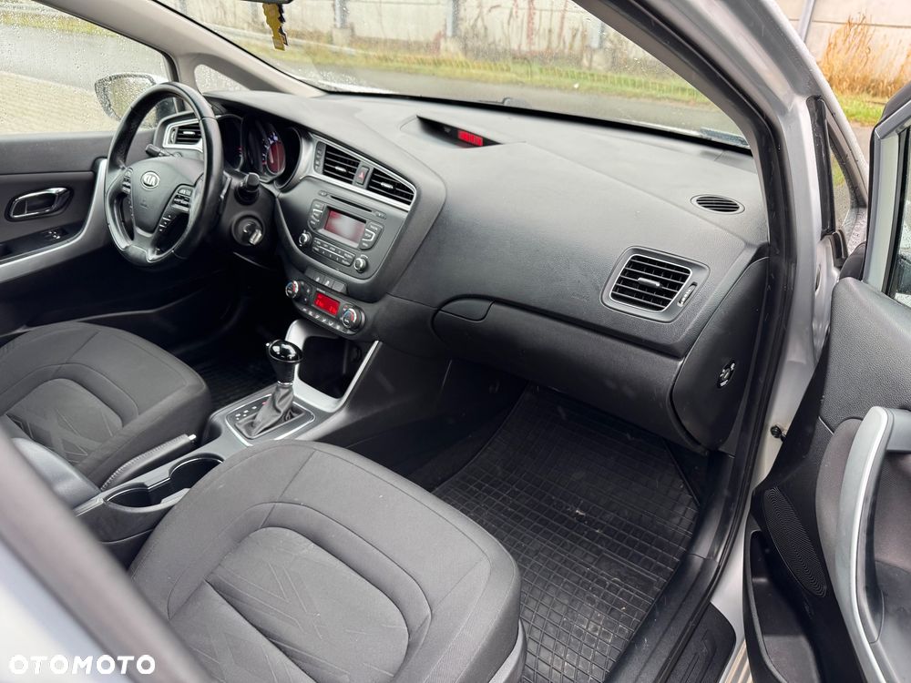 Kia Ceed Cee'd 1.6 CRDi L Business Line DCT - 9