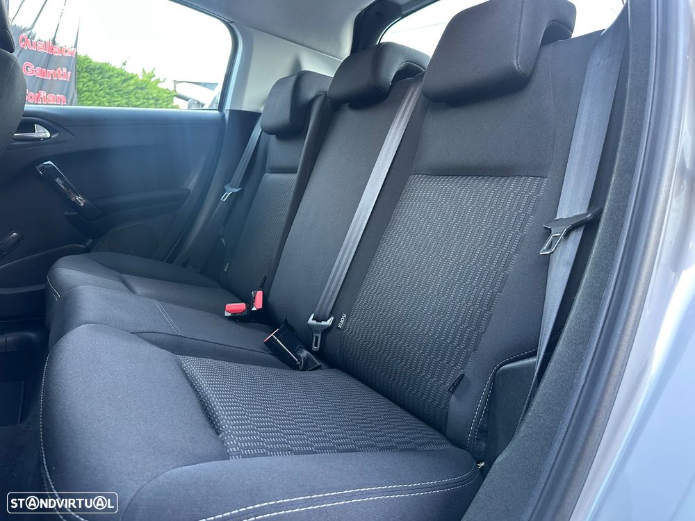 Peugeot 208 1.6 BlueHDi Active - 17