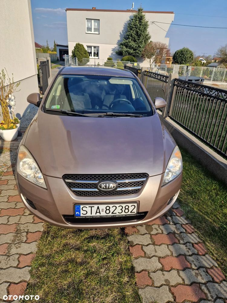 Kia Ceed - 3