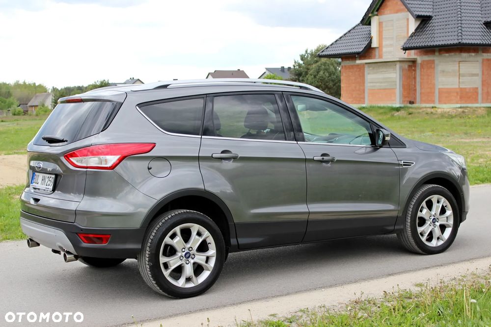 Ford Kuga 2.0 TDCi 4x4 Titanium - 4