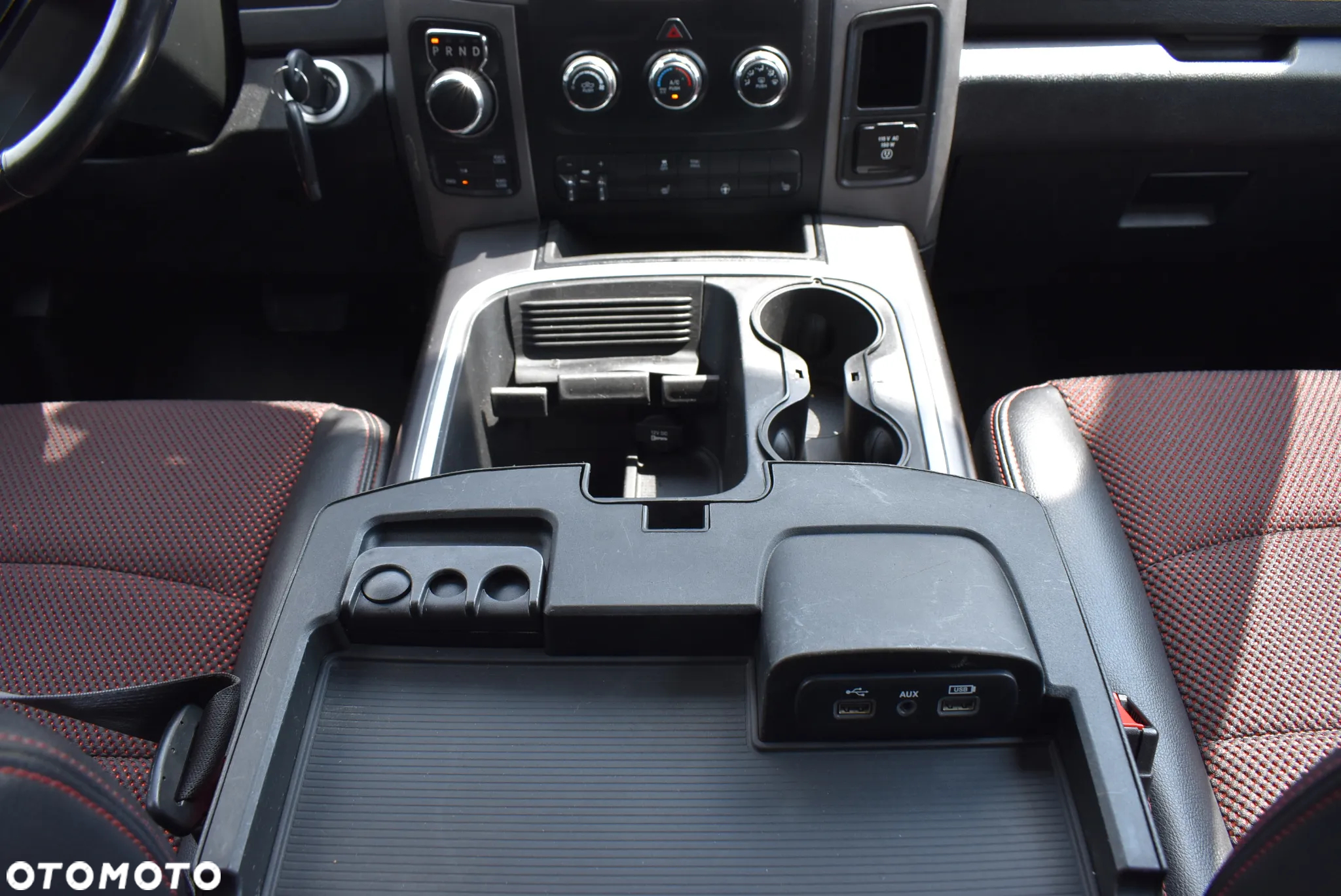RAM 1500 Crew Cab Sport - 37