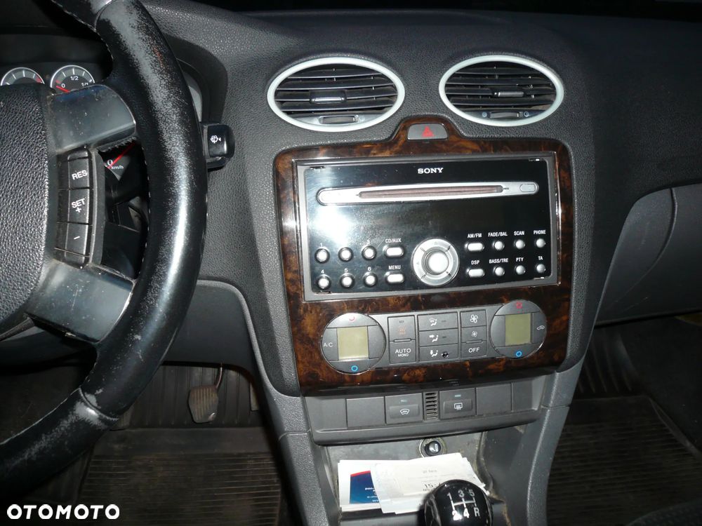 Ford Focus 1.6 TDCi DPF Ghia - 12