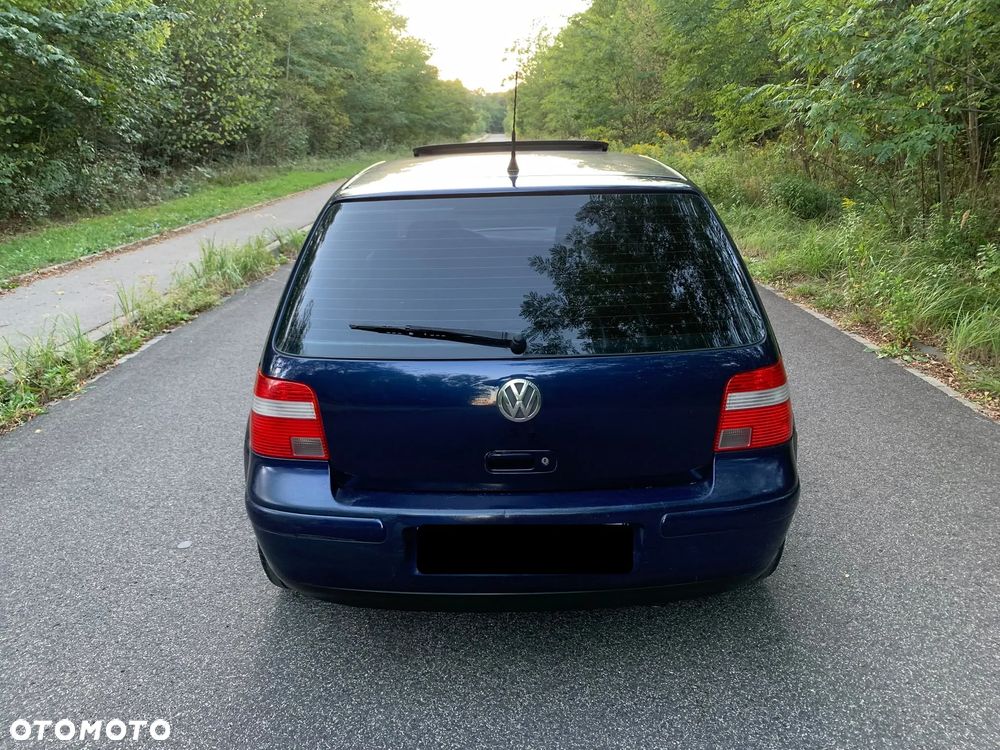 Volkswagen Golf - 8