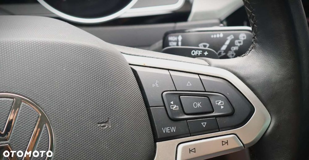 Volkswagen Passat - 24