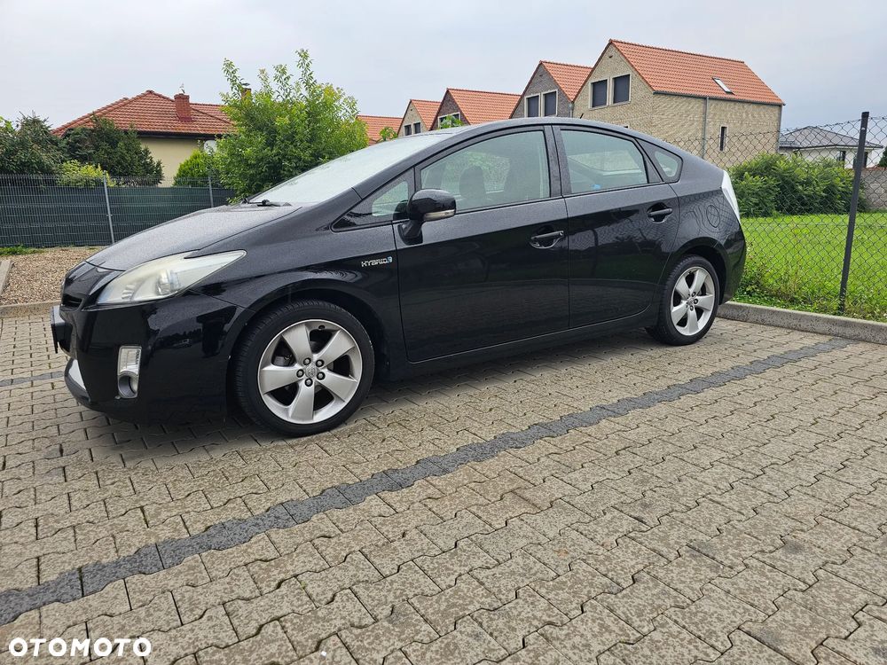 Toyota Prius - 3