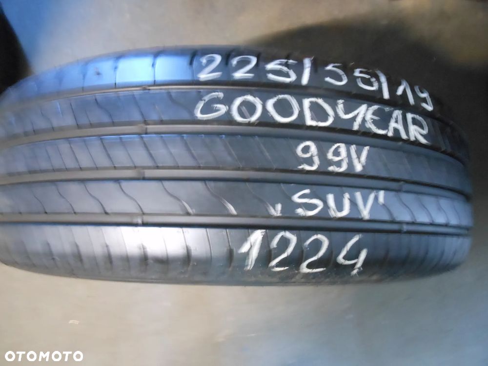 OPONA POJEDYNKA  225/55R19 GOODYEAR EFFICIENT GRIP SUV 2 DOT 1224 8.8MM - 1
