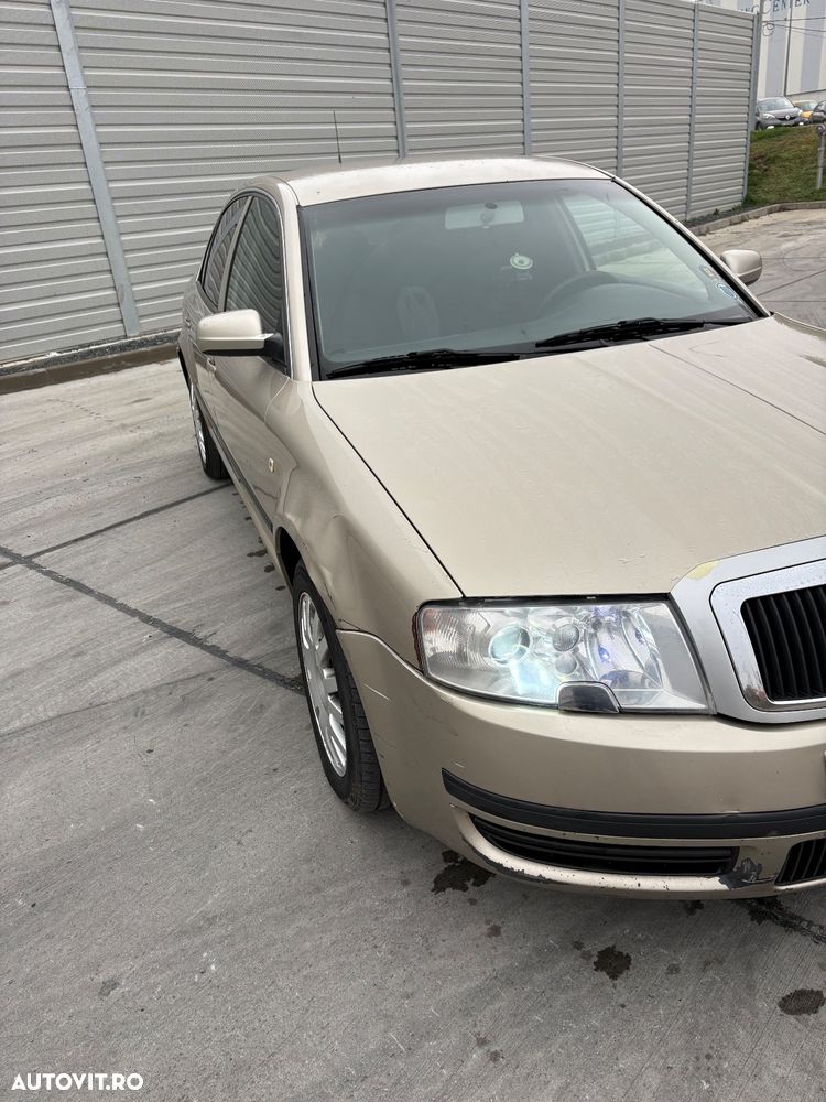 Skoda Superb 1,9TDI Elegance - 5