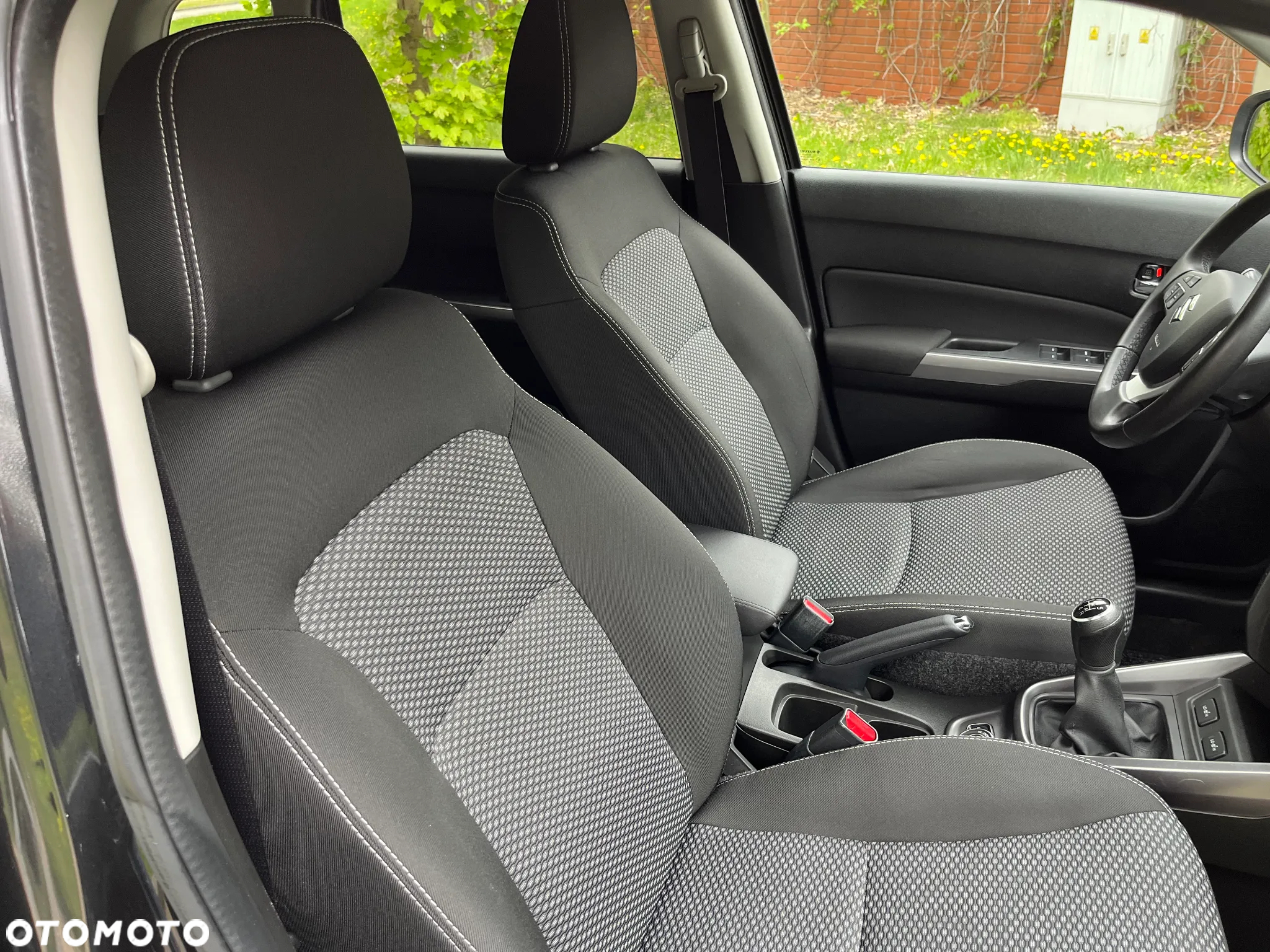 Suzuki Vitara 1.0 Boosterjet Premium 4WD - 19