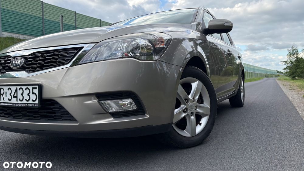 Kia Ceed 1.6 CVVT Automatik Spirit - 3