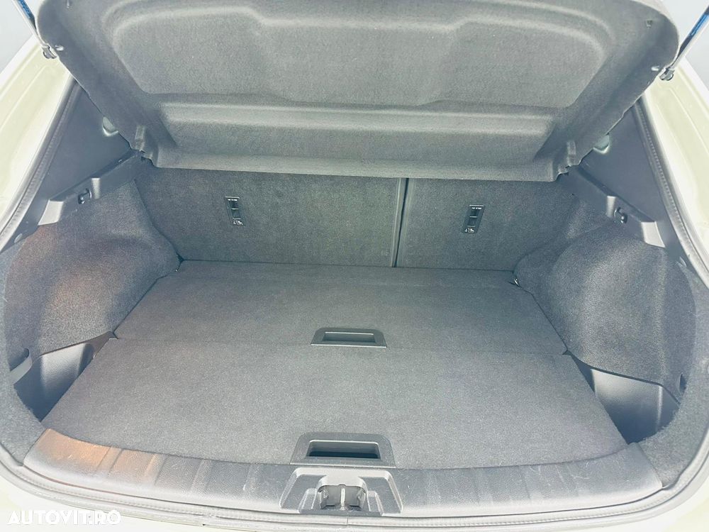 Nissan Qashqai 1.2 DIG-T N-Vision - 21