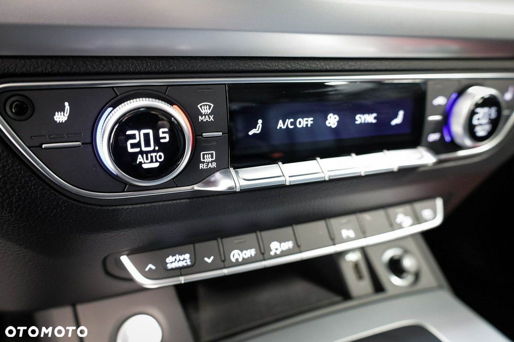 Audi Q5 Sportback - 23