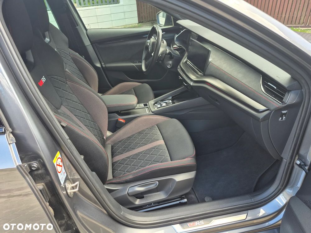 Skoda Octavia Combi 2.0 TDI DSG 4x4 RS - 21