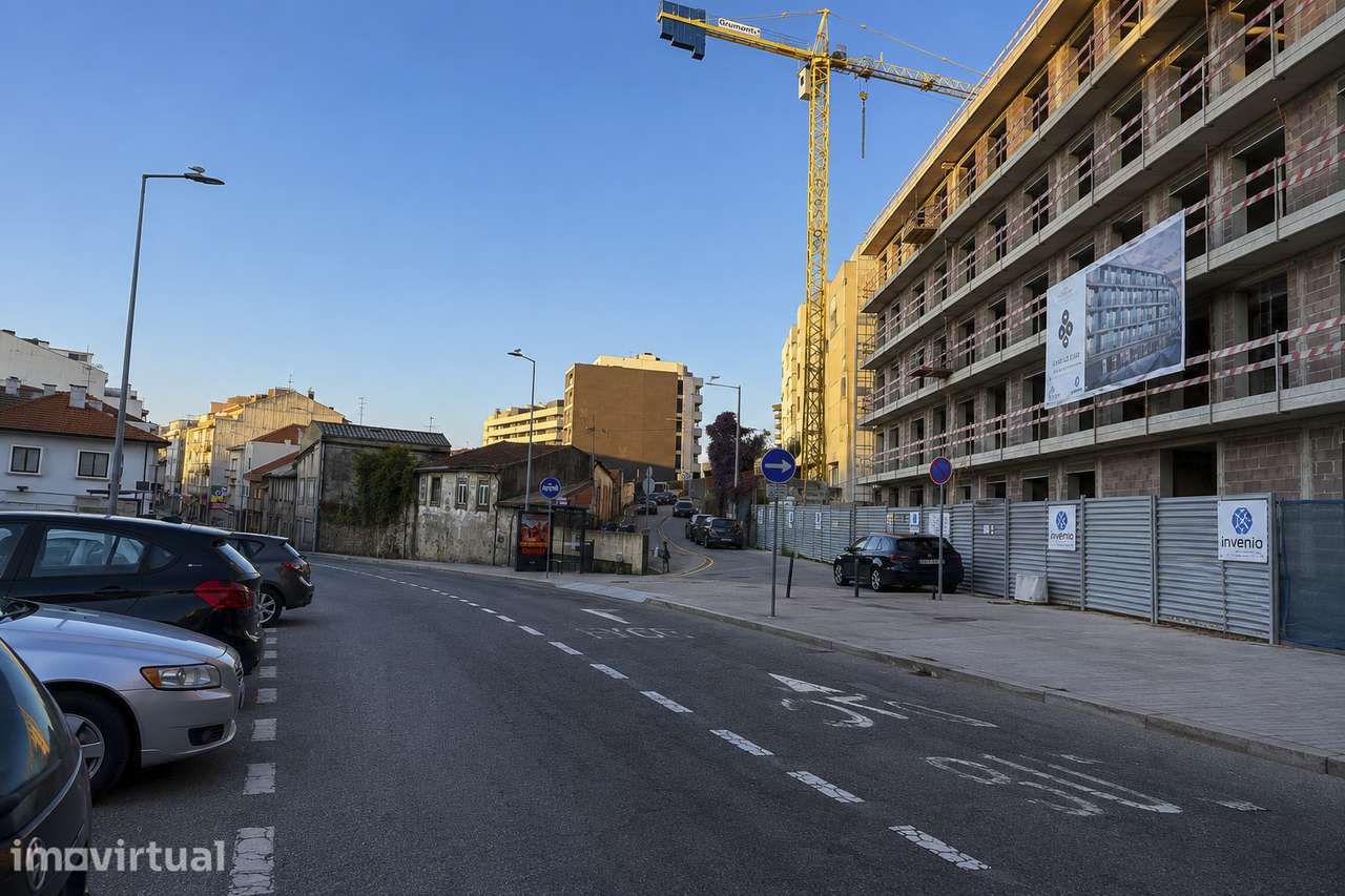 Costa Cabral Flats: T1 Novo 97m² c/ Terraço, Garagem e junto ao HSJoão - Grande imagem: 2/5