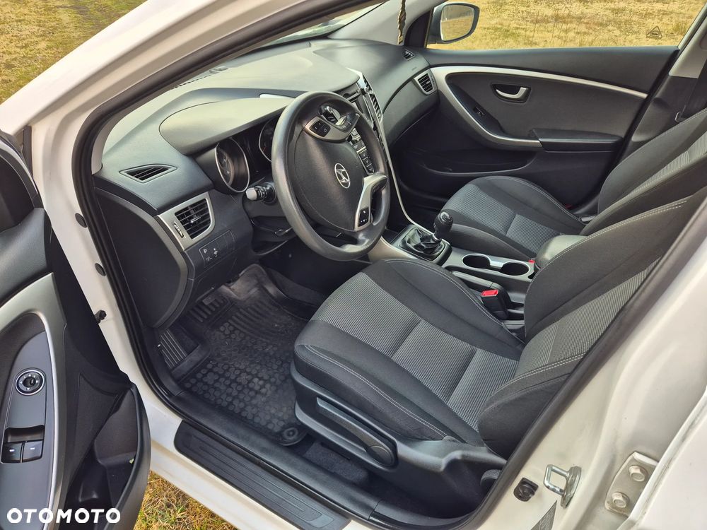 Hyundai i30 1.6 CRDi Classic - 13