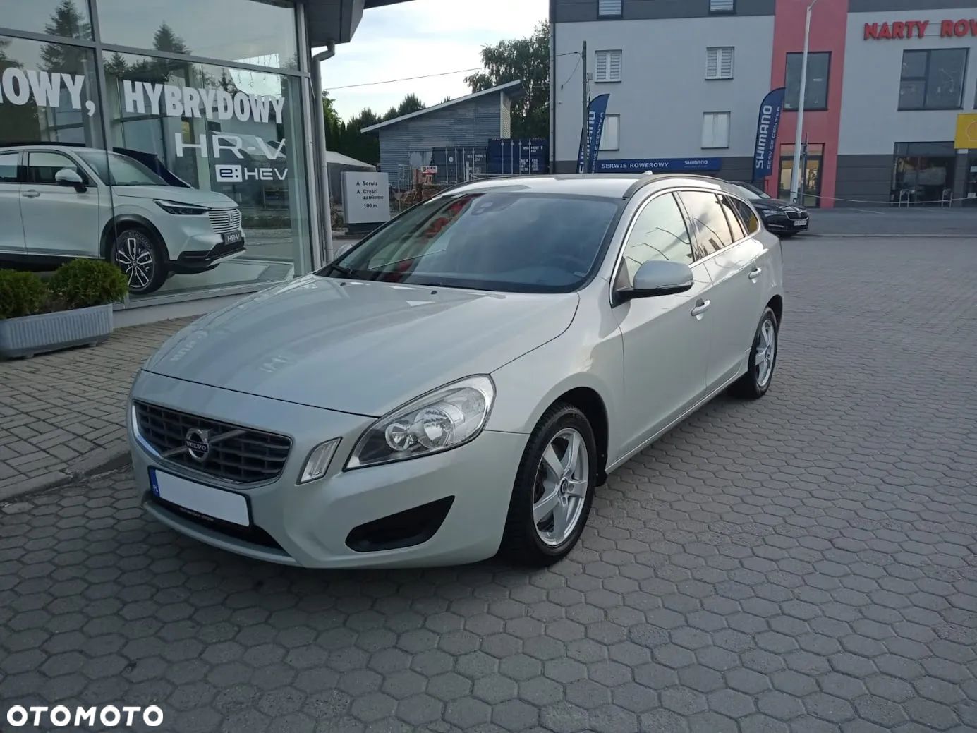 Volvo V60 D2 Kinetic - 1