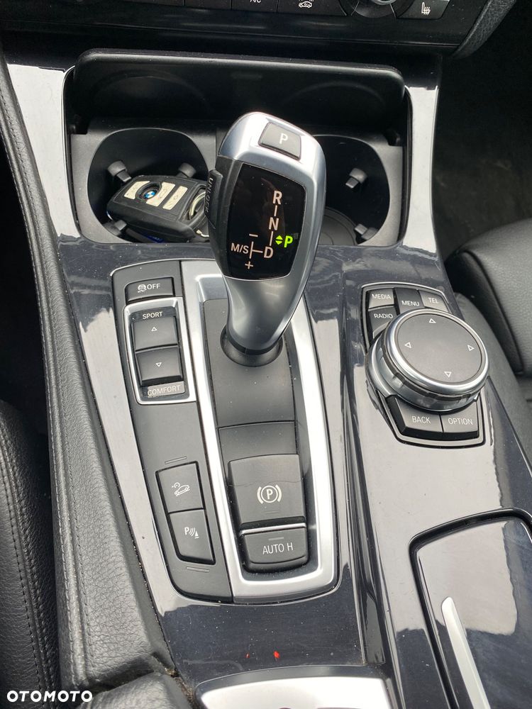 BMW Seria 5 525d xDrive - 19