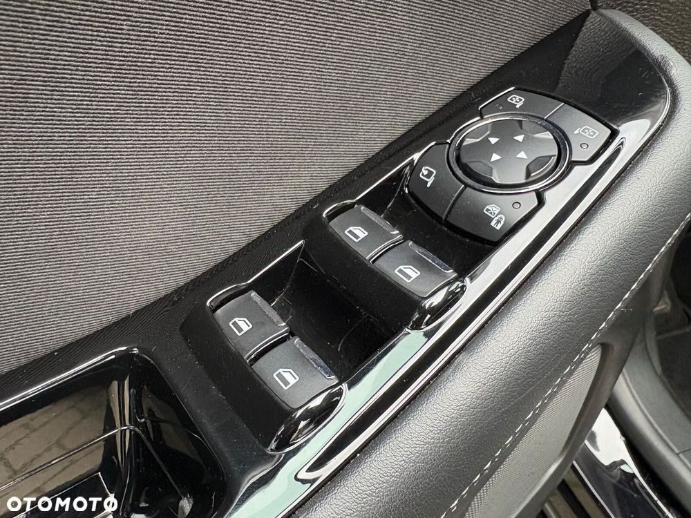 Ford S-Max - 22