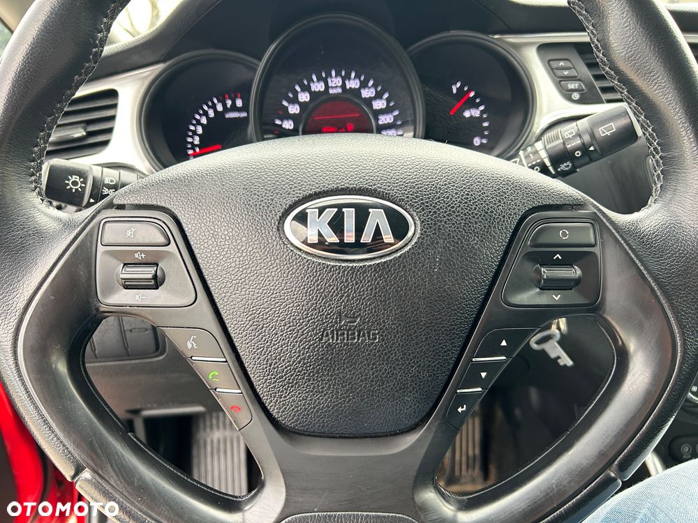 Kia Ceed - 19